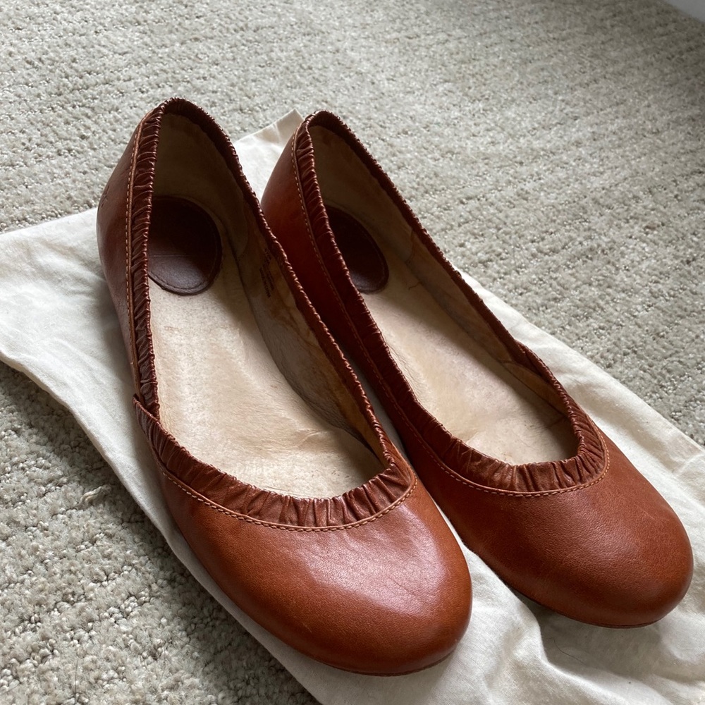 Frye Molly flats, size 8 1/2 M